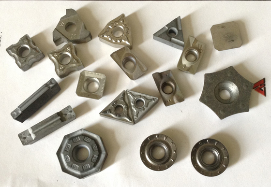 เครื่องมือกลึงเกลียวใบมีด CNC ที่ไม่มีการเคลือบผิวที่ไม่ได้มาตรฐาน